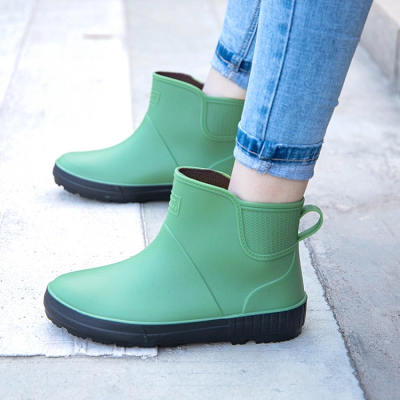 2025  new design PVC water proof  women rain boot kitch working boot