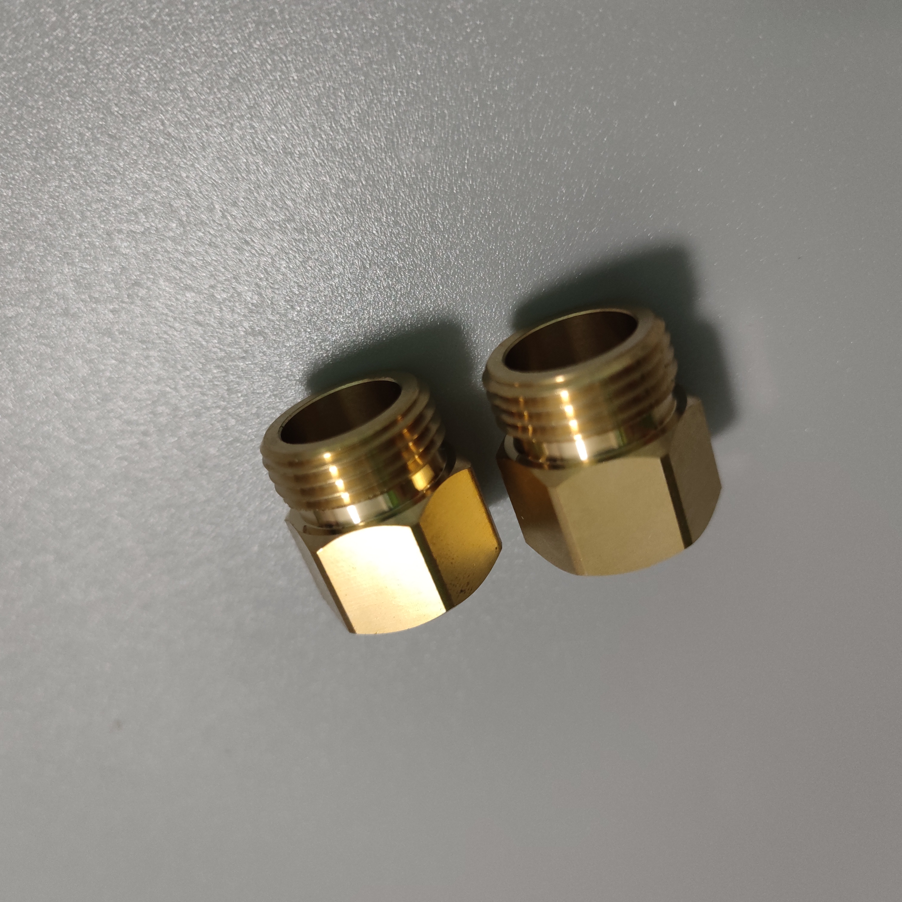 high quality copper meterial water pipe connector Male G3/8 to  Female USA 9/16-24 UNEF converter adapter