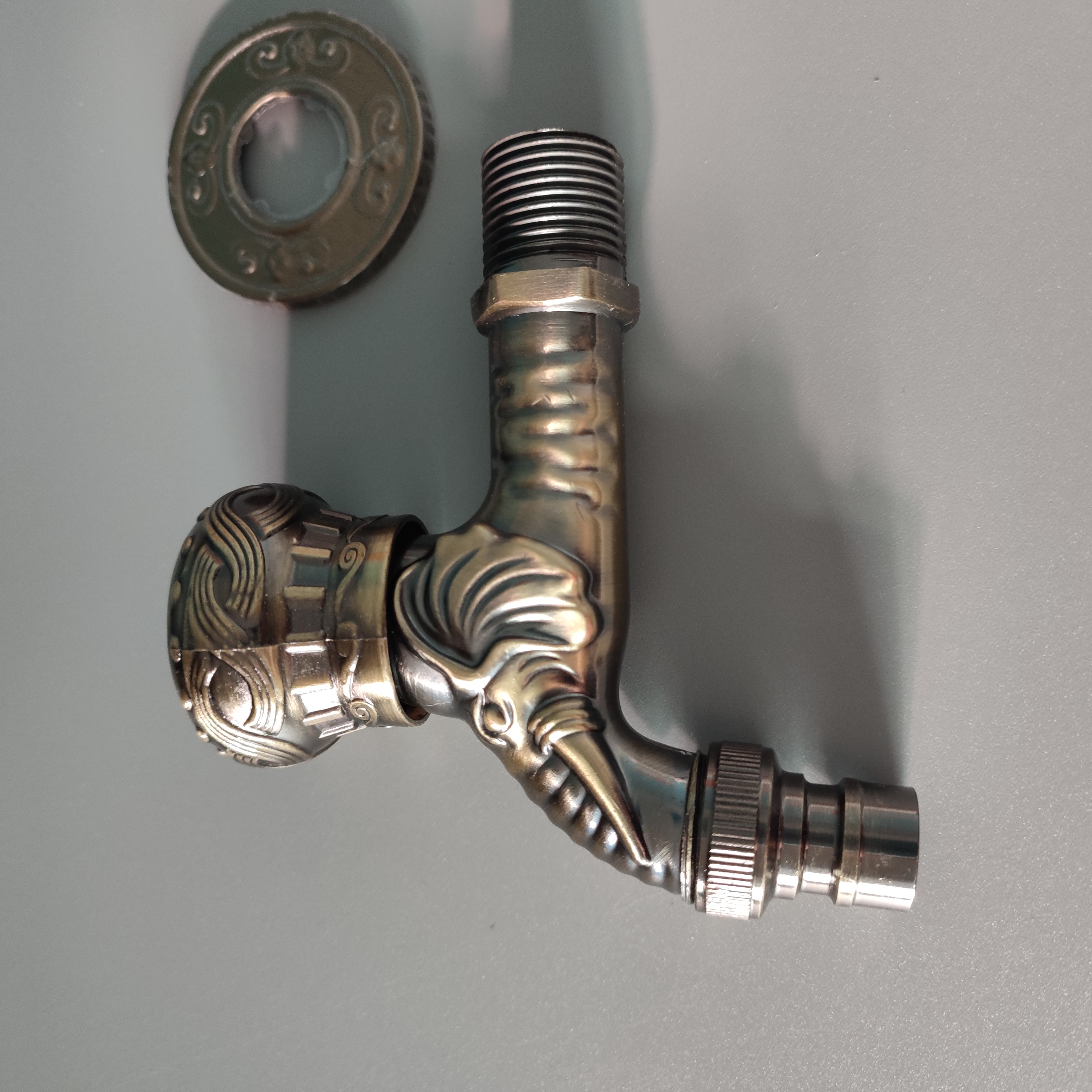 family Korea hot sale round handle Distress  elephant design alloy metal sink tap washing machine connetor faucet