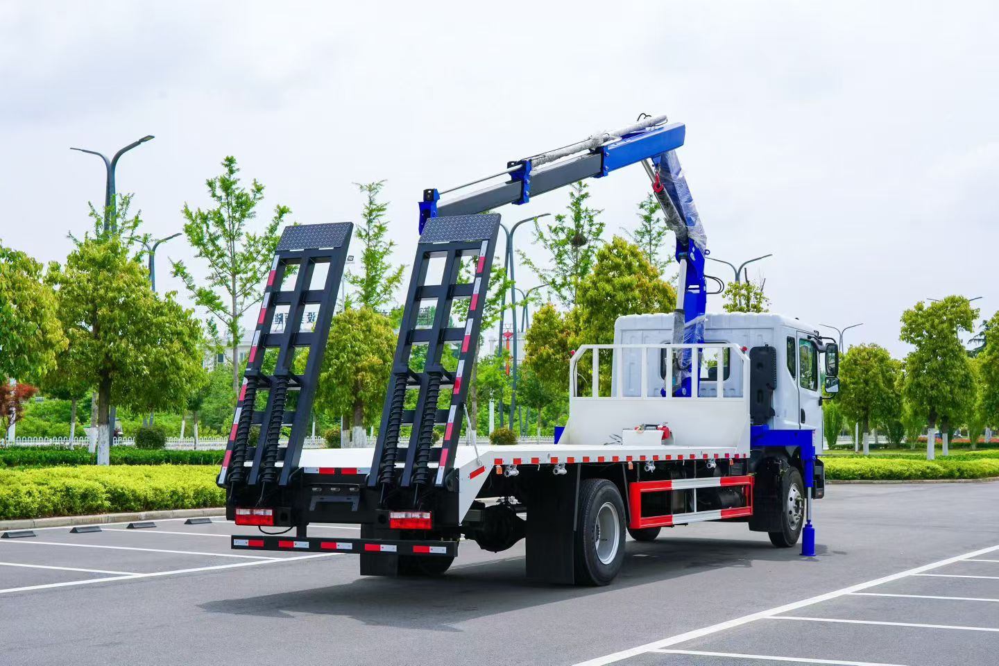 Isuzu GIGA 4x2 Vacuum Sewage Suction Truck